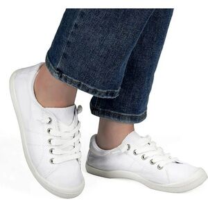 WOMEN’S SIZE 11/EURO 42 WHITE CANVAS AND RUBBER ROCKET DOG SHOES (LIKE KEDS)